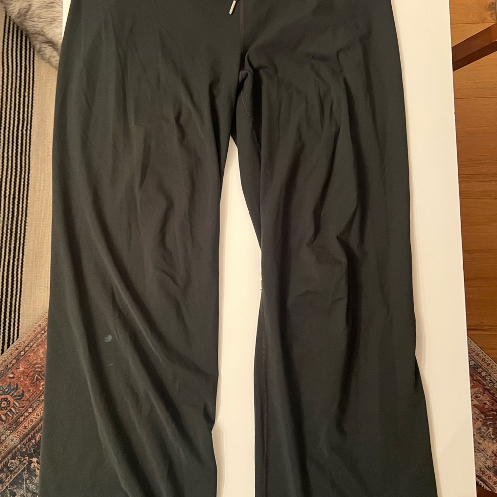 Under Armour Black Track Pants with Relaxed Fit and Elastic Waistband
